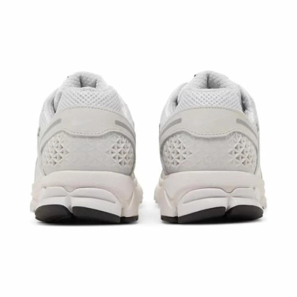 Nike Zoom Vomero 5 White