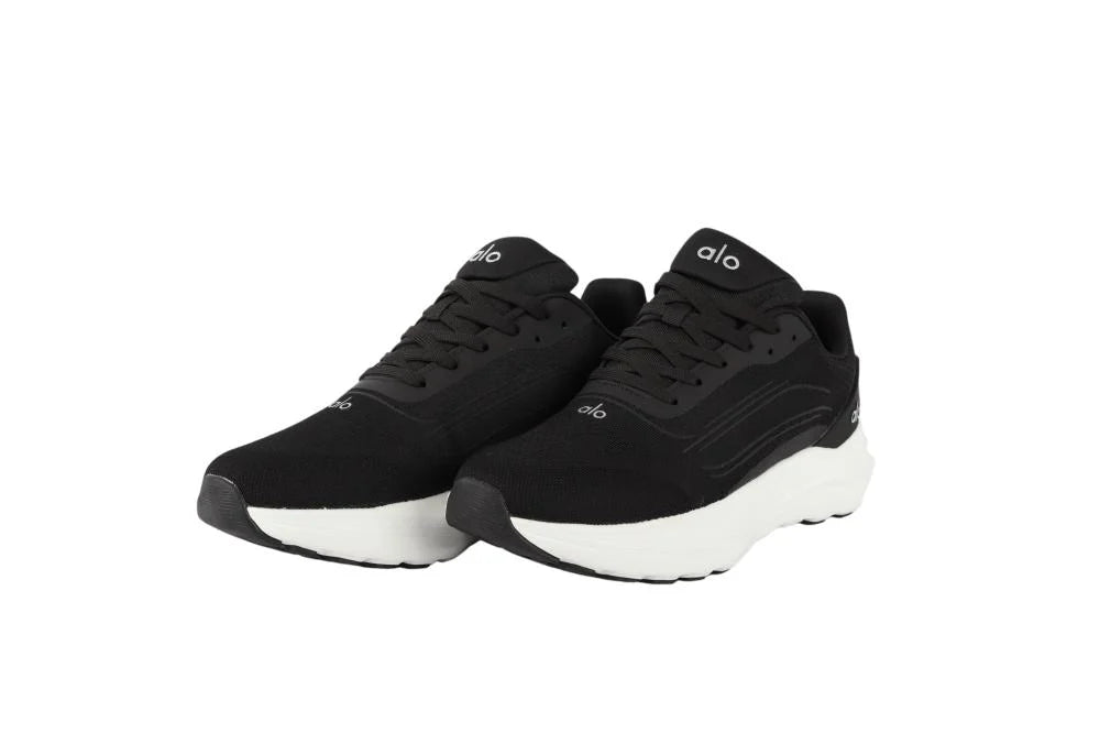 Alo Runner Black/ White Sneaker