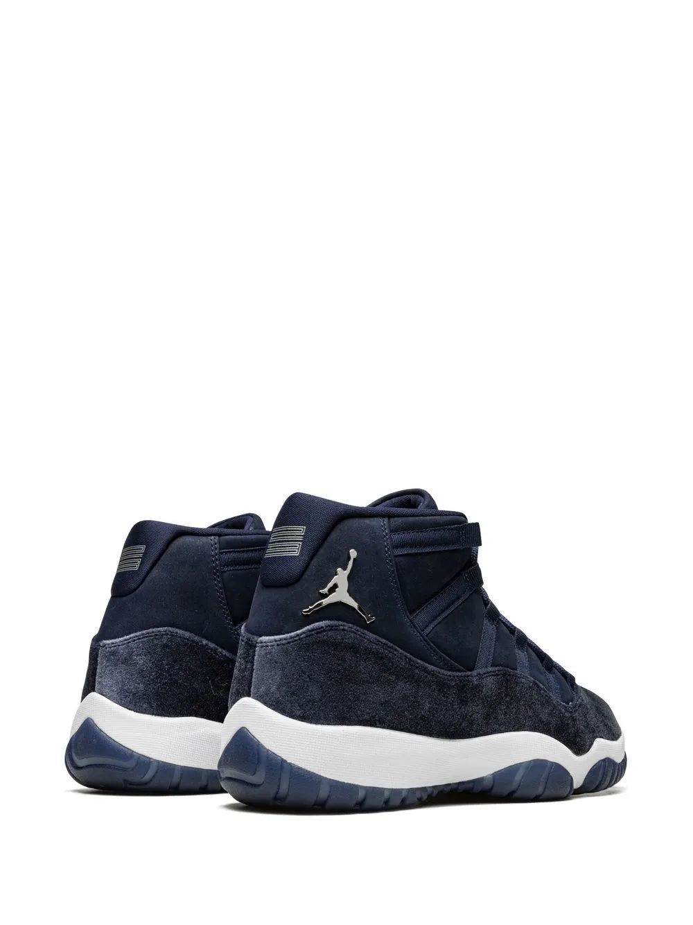 Air Jordan 11 Velvet "Midnight Navy" sneakers