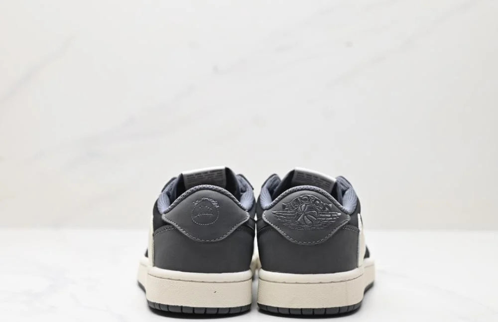 Travis Scott X Air Jordan 1 Black/Phantom