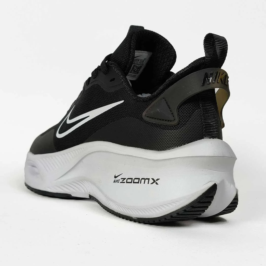 Nike Zoom x Smiley – Black