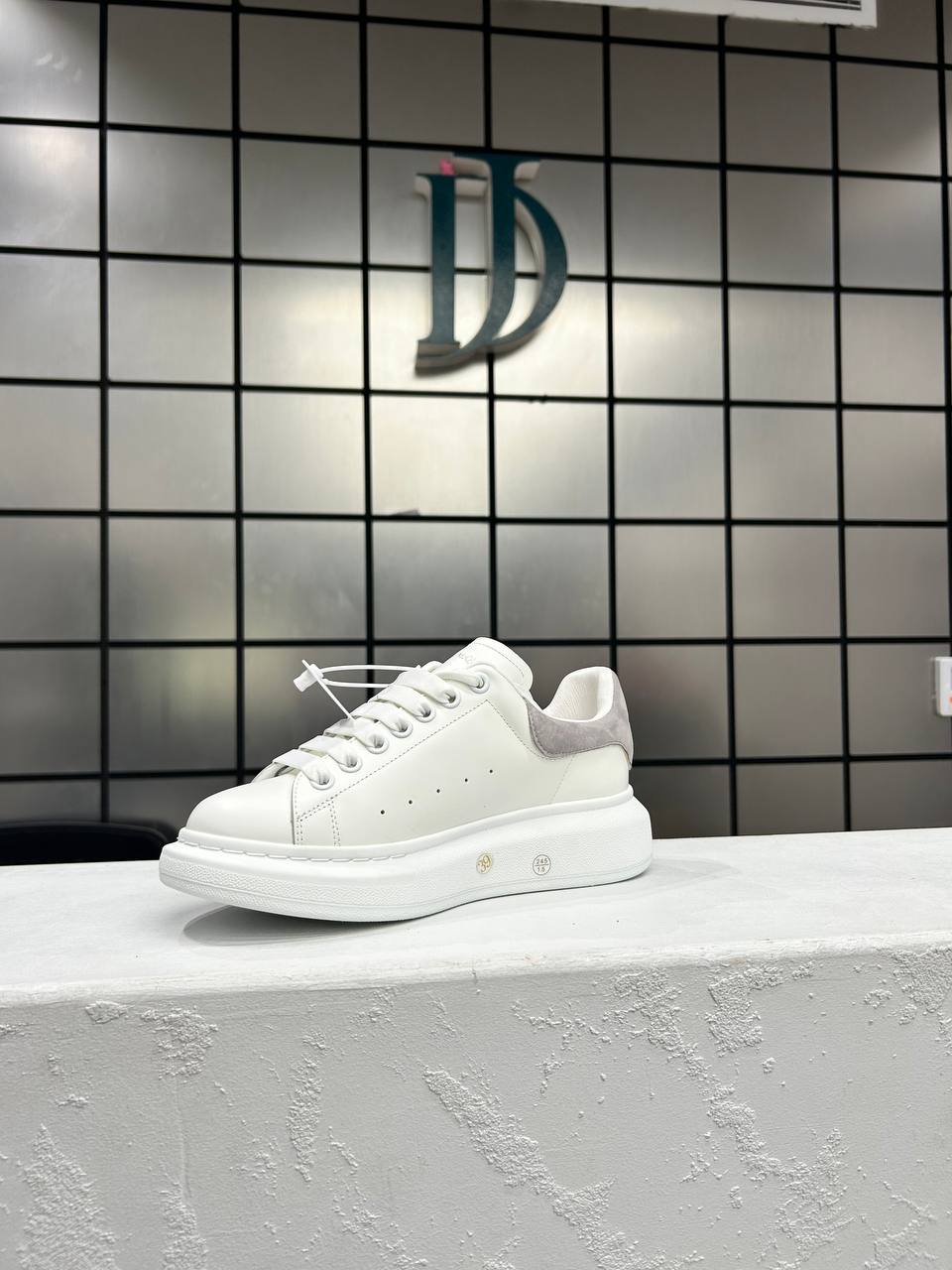 Alexander Mcqueen White Grey