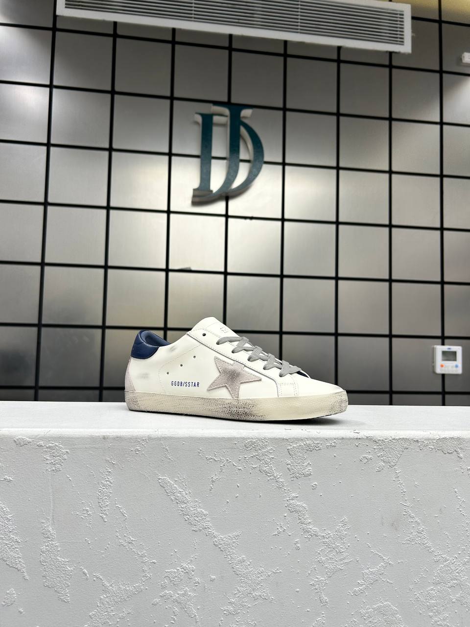 Golden Goose Superstar White/Navy
