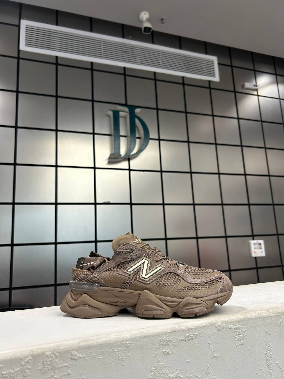 New balance 9060 mule mushroom
