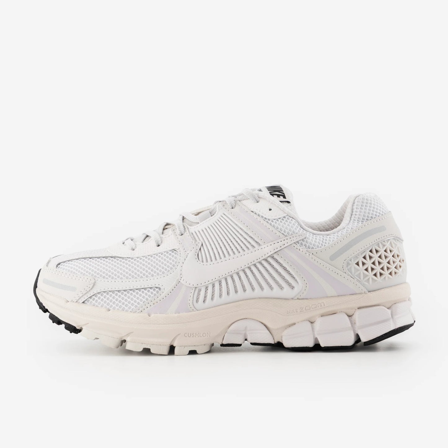 Nike Zoom Vomero 5 White
