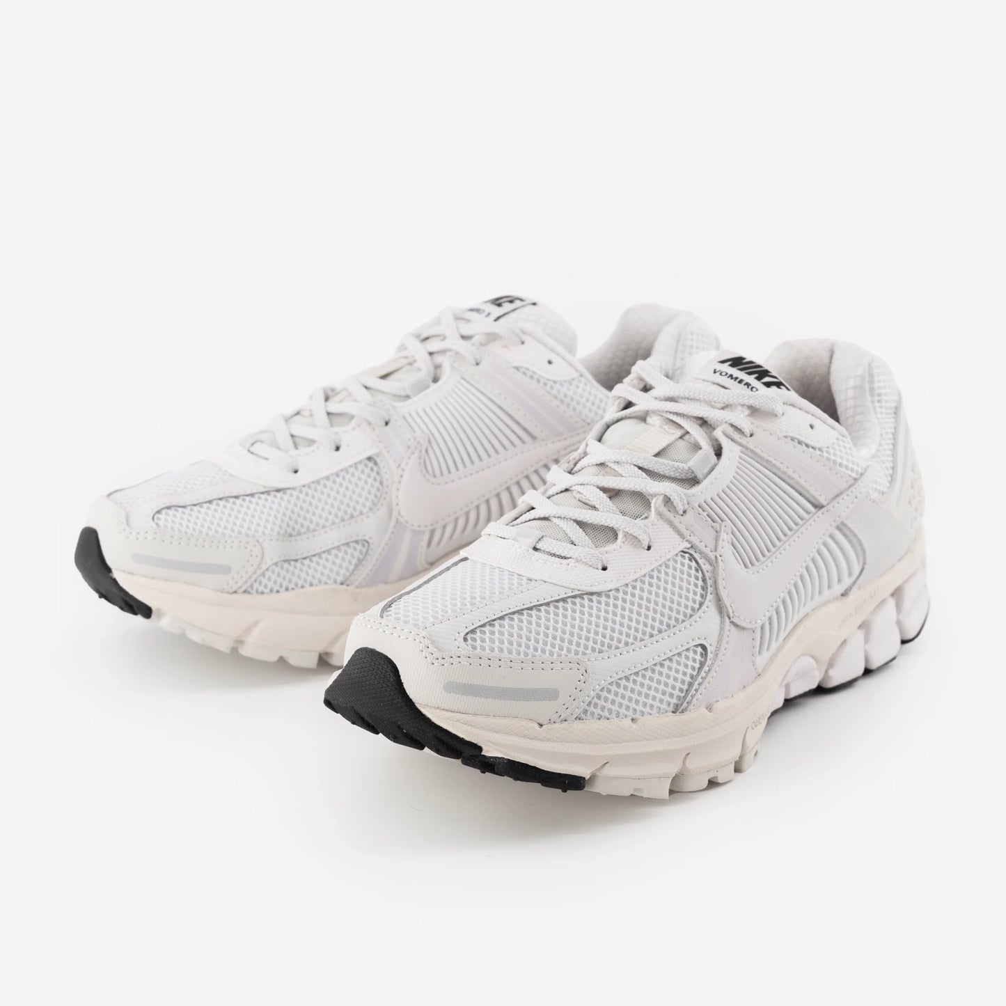 Nike Zoom Vomero 5 White