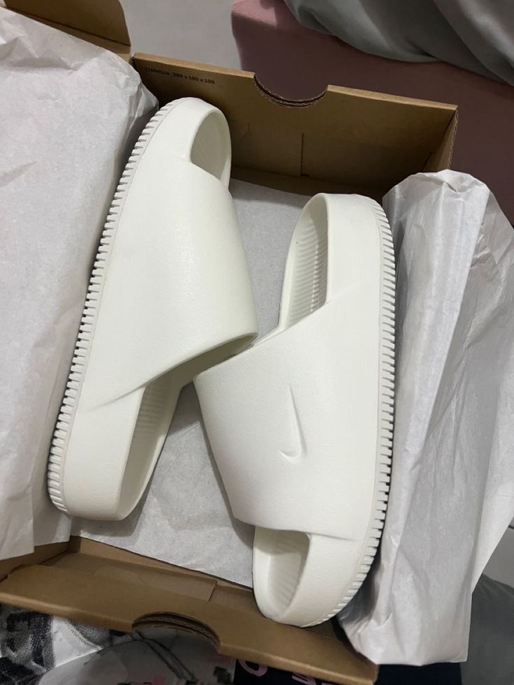 Nike Calm Slides White