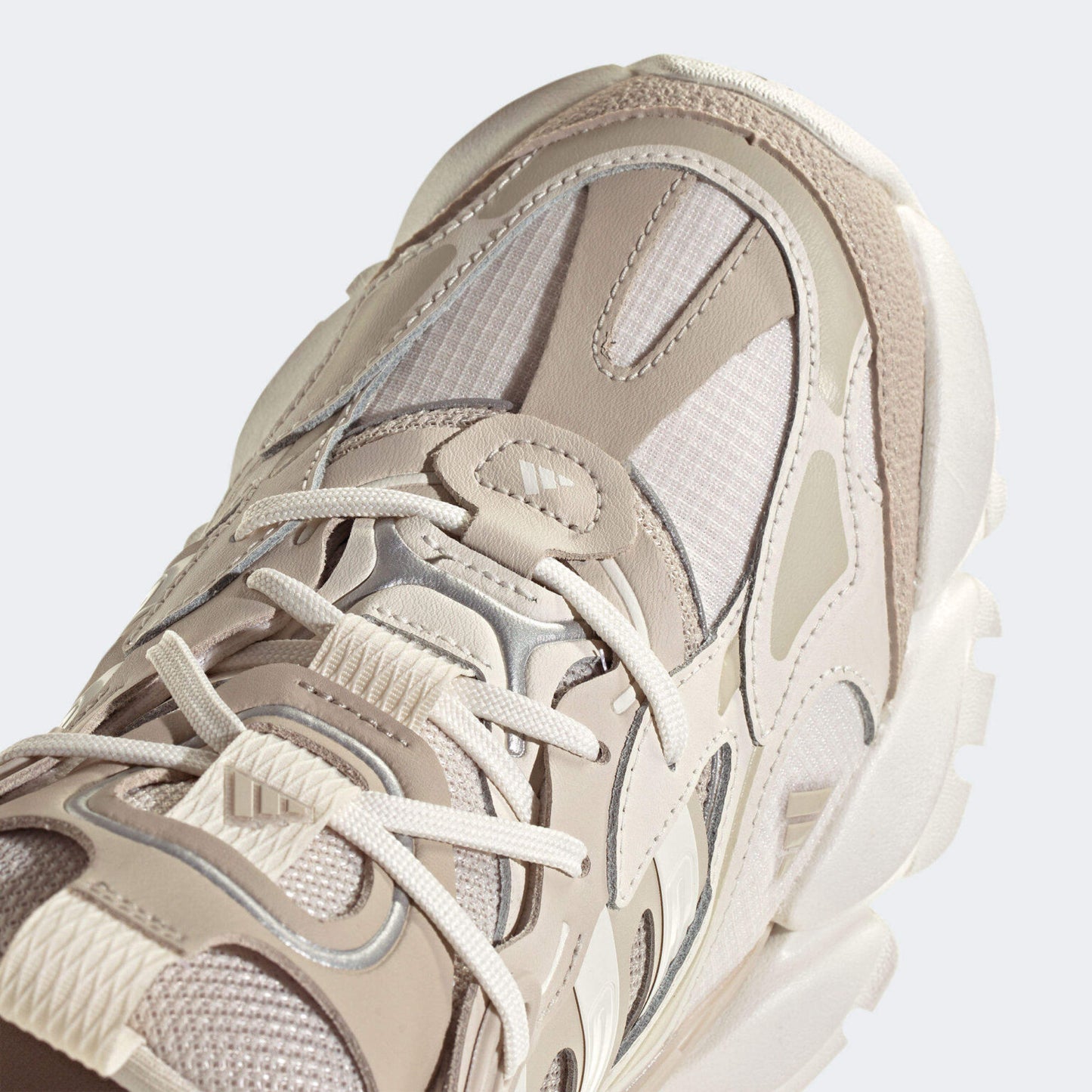 Adidas XLG Runner Deluxe Beige