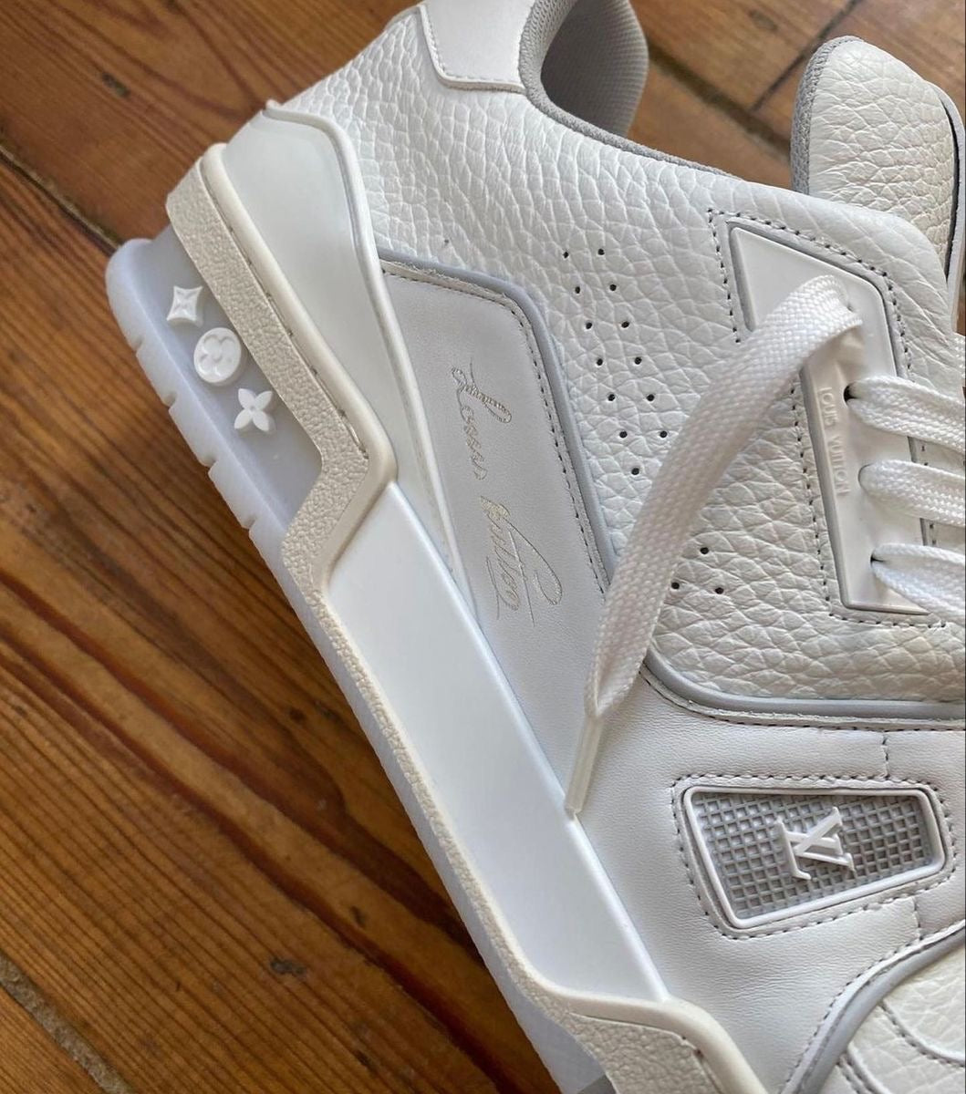 Louis Vuitton Trainer White Grey Monogram