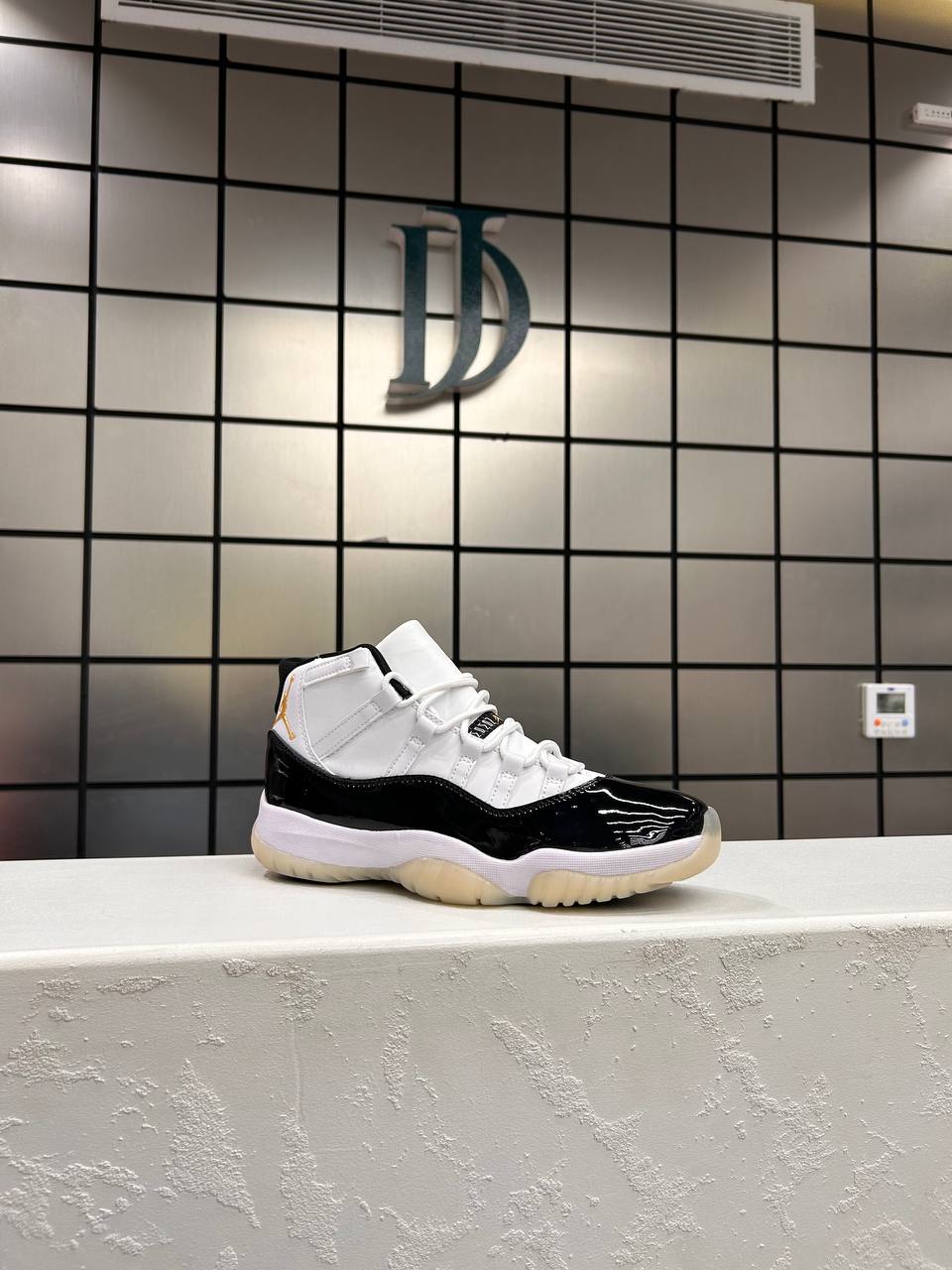 Nike Air Jordan Retro XI 11 Concord