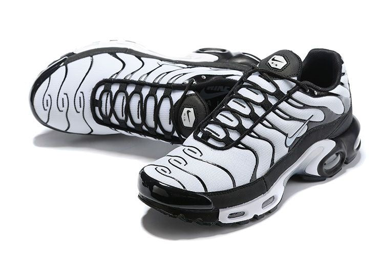 Nike TN Air Max Plus Black White