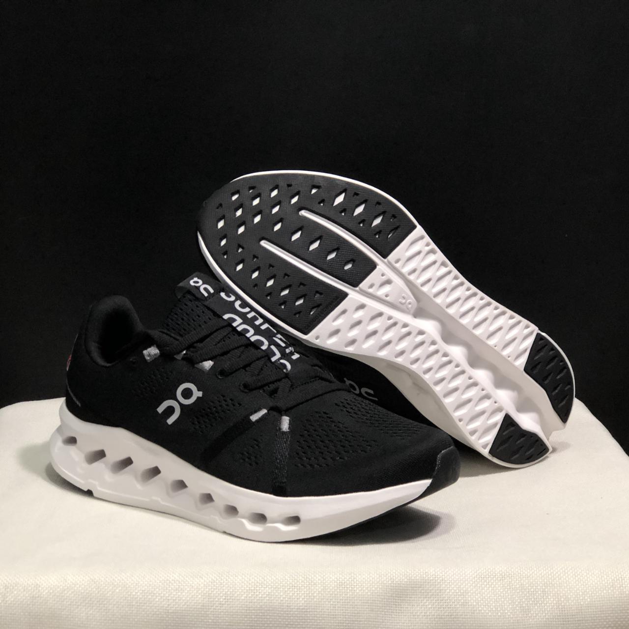 On Running Cloudtilt Loewe All Black- Men