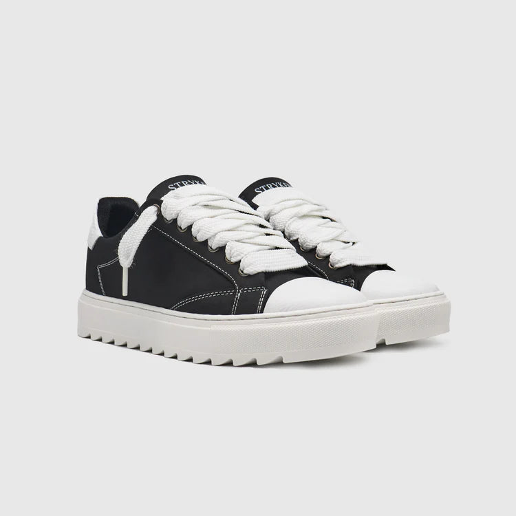 NUMERIS Atelier contrast stitching sneakers