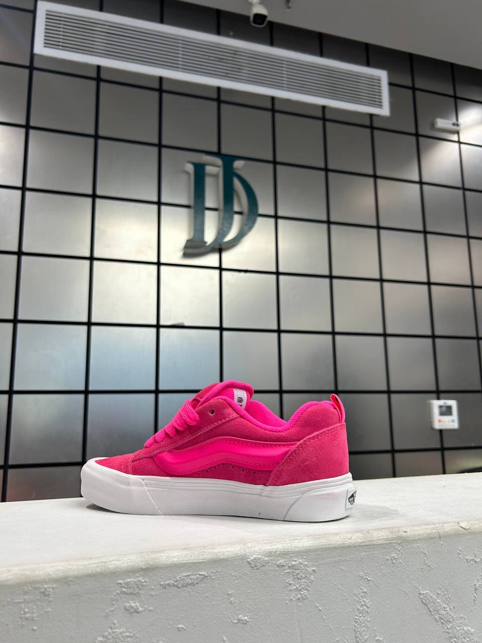 VANS Knu Skool Low Pink