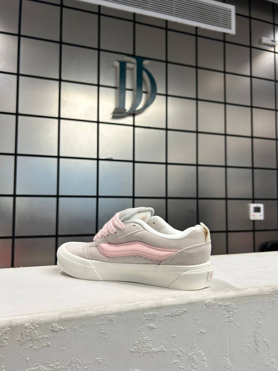 Vans Knu Skool pink