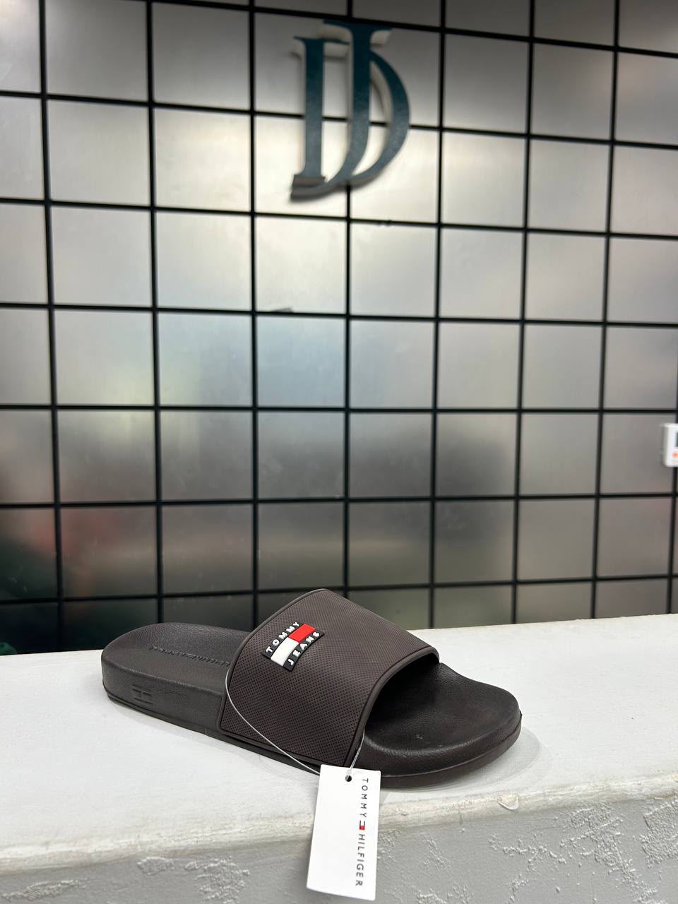 Slide Tommy Brown With Logo