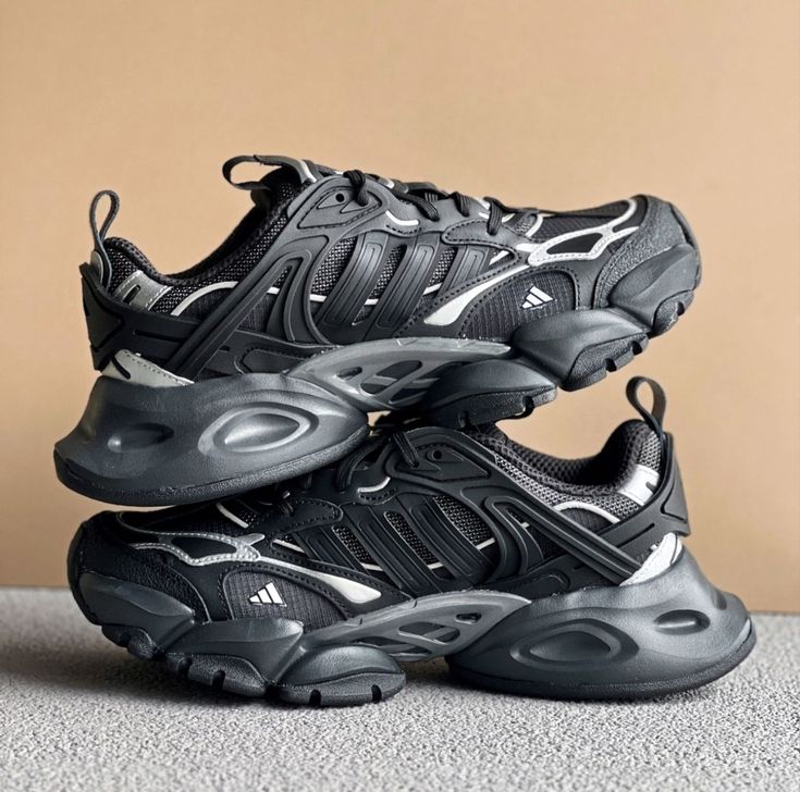 Adidas XLG Runner Deluxe Black