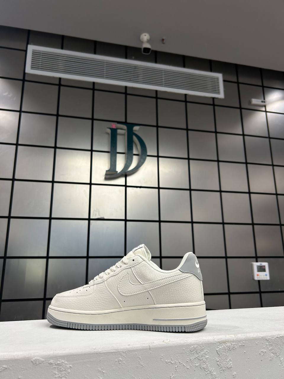 Air Force1 Law White Grey