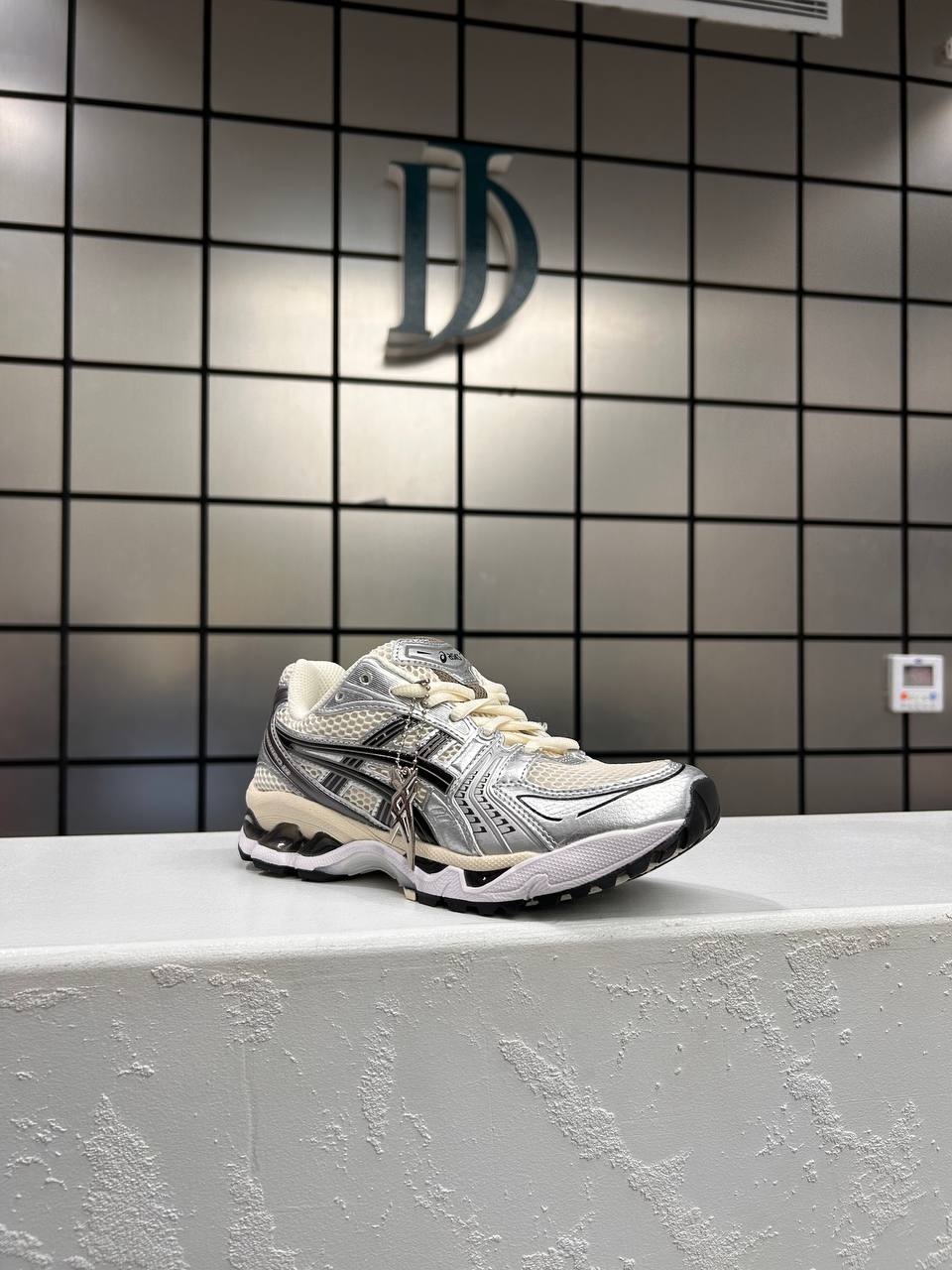 ASICS GEL-KAYANO 14 White