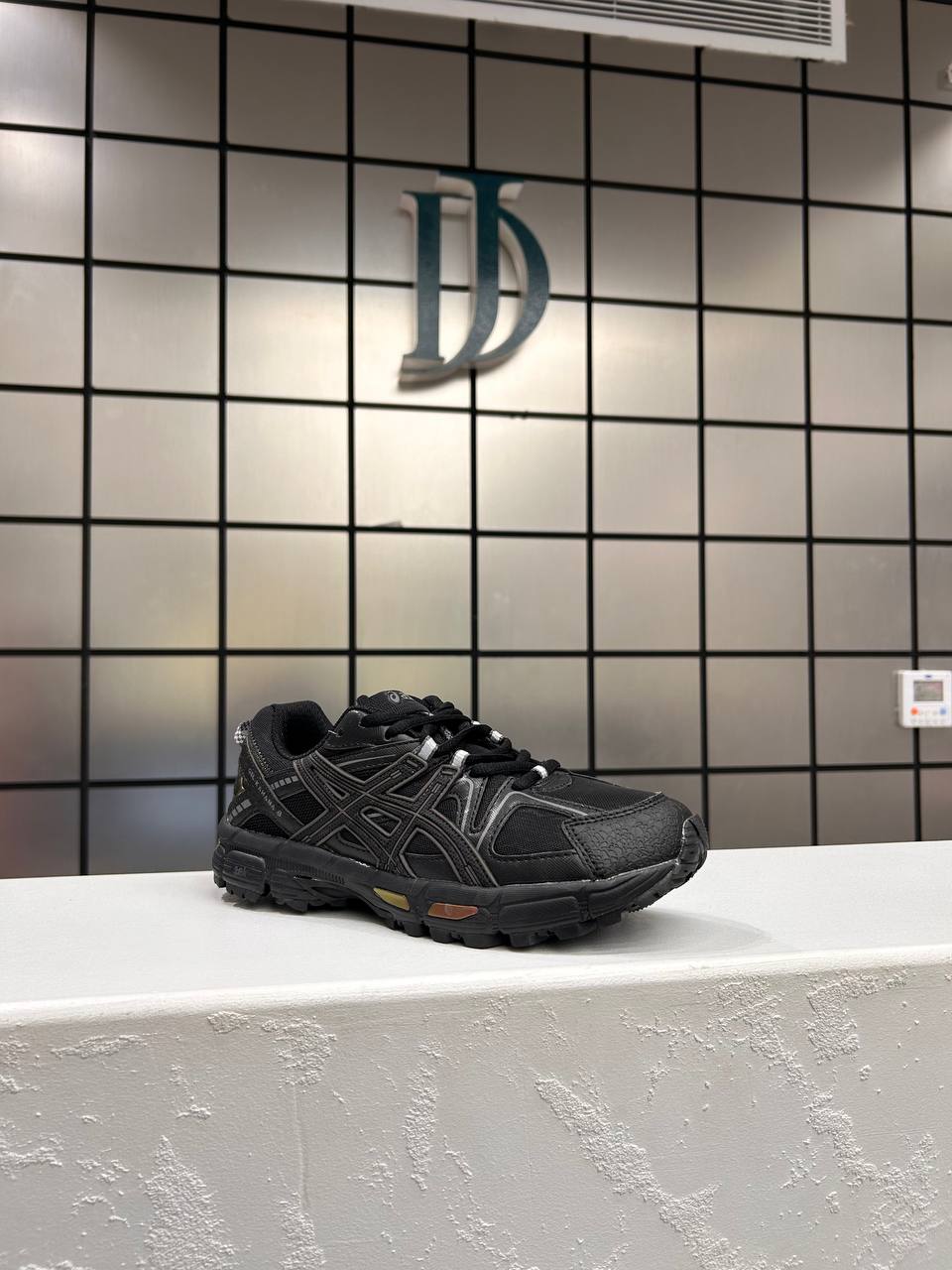 Asics Gel Kahana 8 'Black'