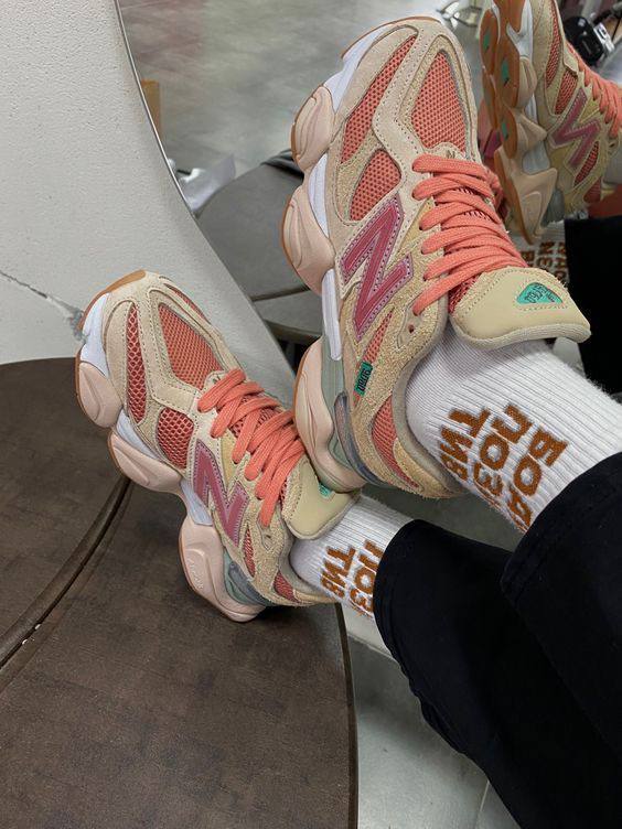 Cookie Pink New Balance 9060
