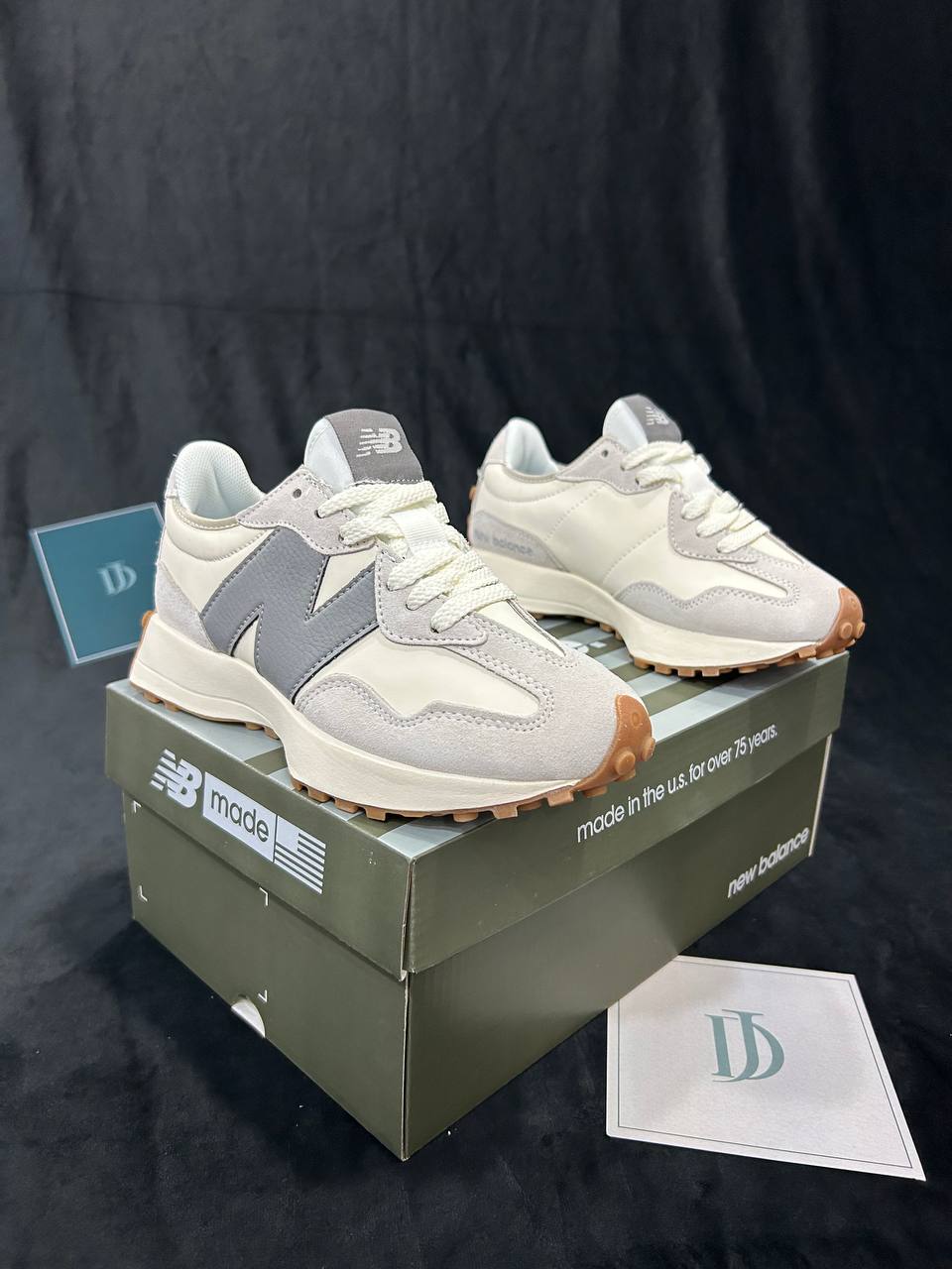 Grey New Balance 327