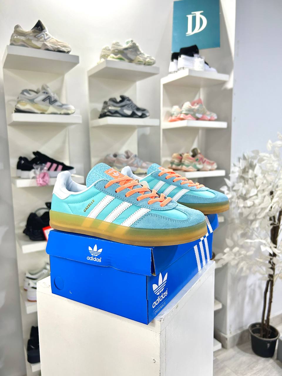 Adidas Gazelle Sneakers