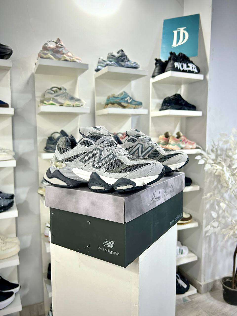 Dark Grey New Balance 9060 Men