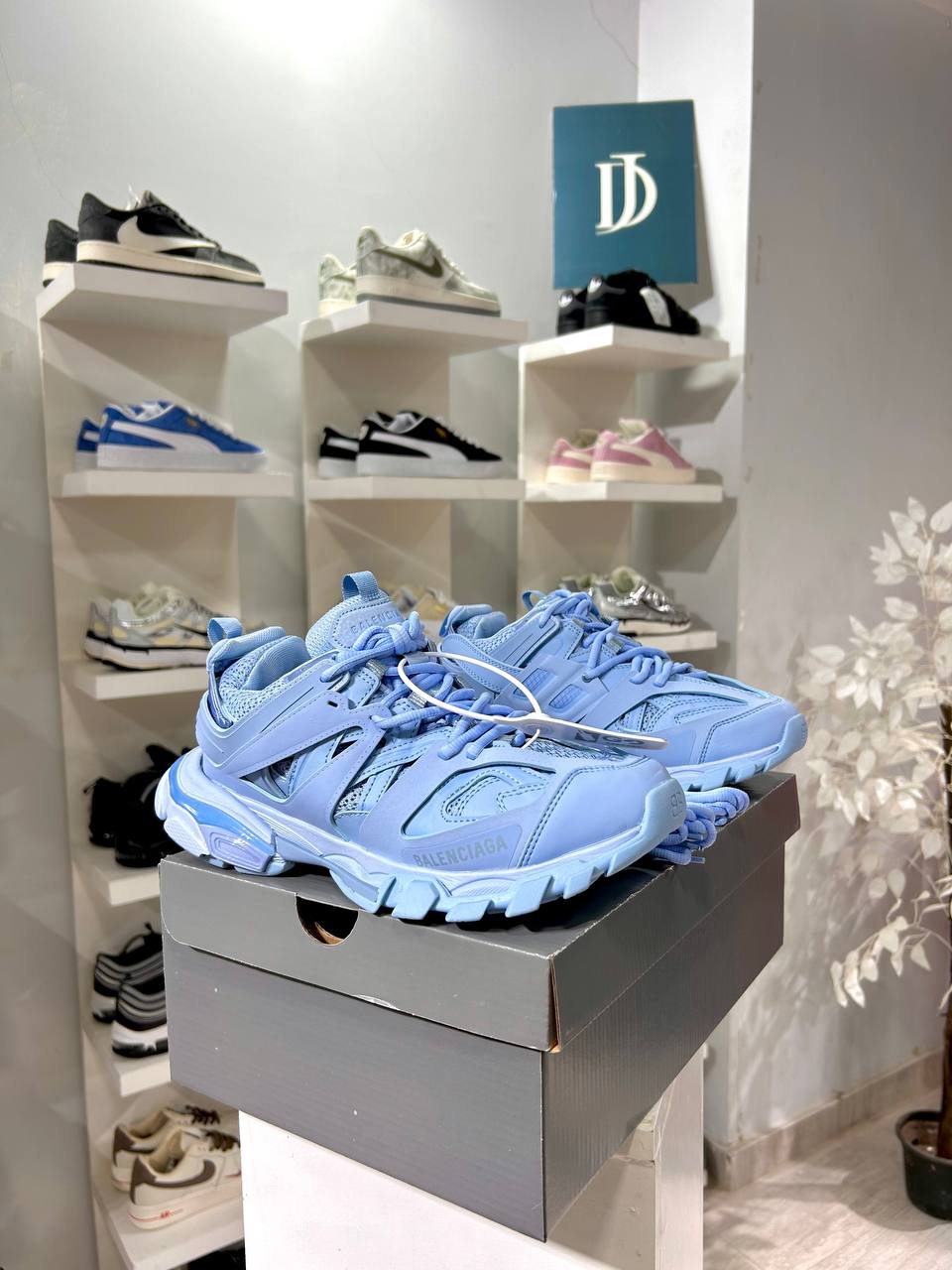 balenciaga track baby blue