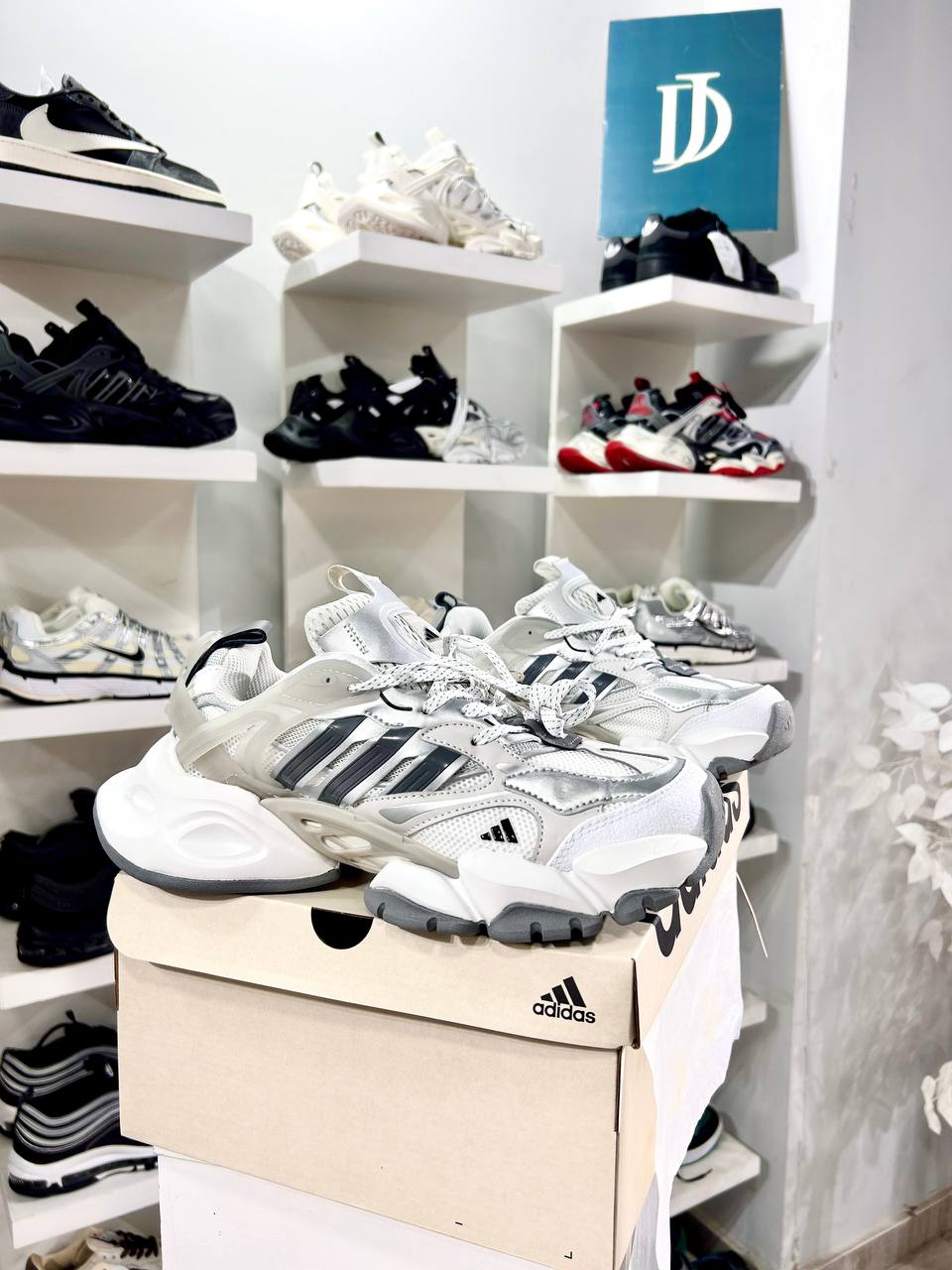 Adidas XLG Runner Deluxe Grey Silver