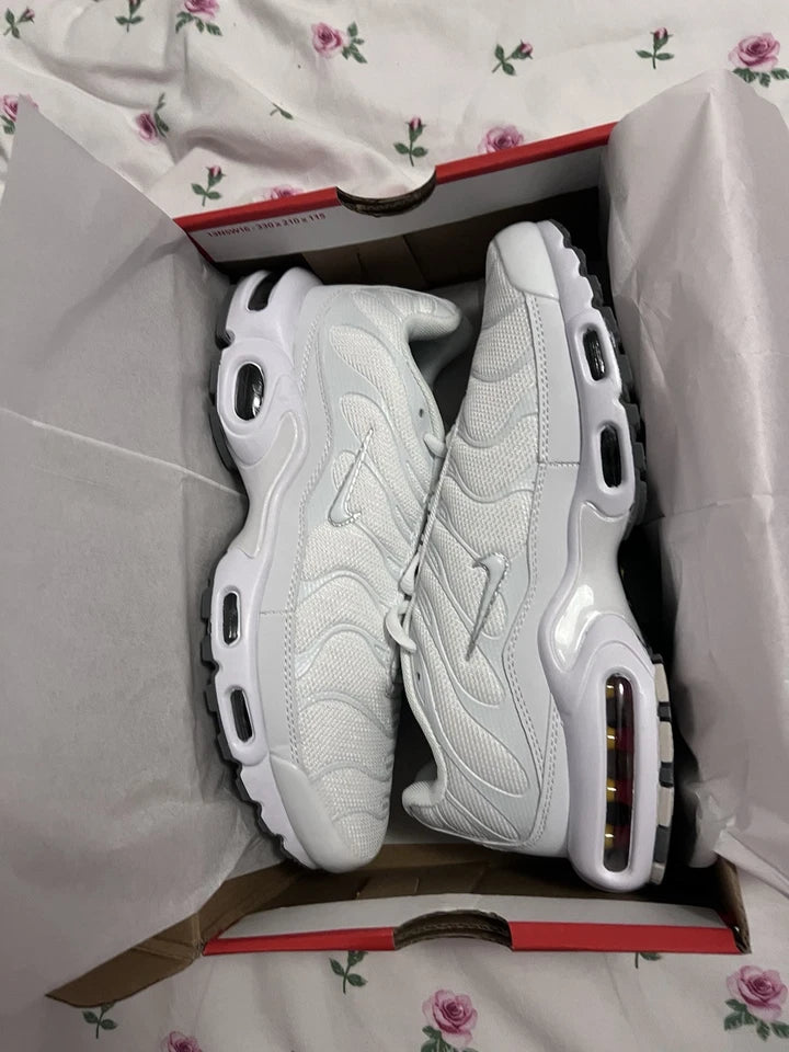 NlKE AIR MAX Tn Plus White