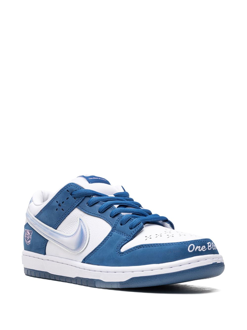 Nike SB Dunk Low Born X Raised