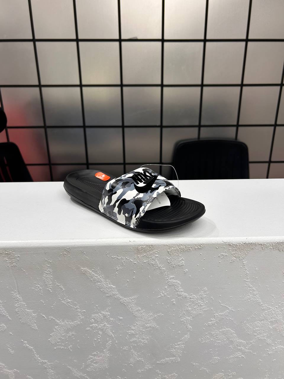 Nike Victori Camo Print Men's Slides