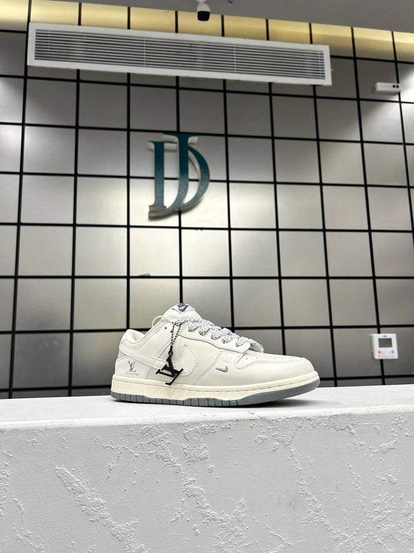 Nike Air Jordan Travis X LV 