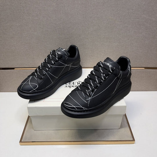 Alexander McQueen Black White