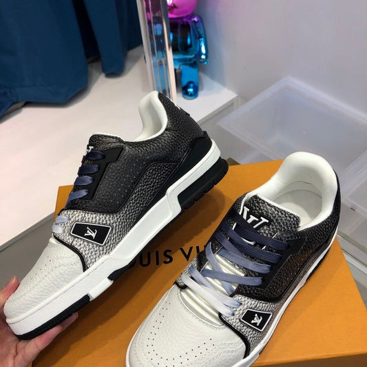 Louis Vuitton Treaners White Black purple