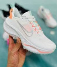 Nike Women’s W Runallday 2 Simon