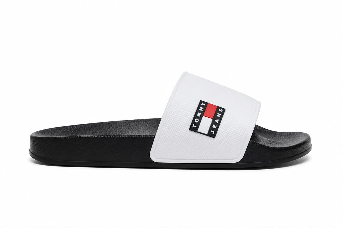 Slide Tommy White With Logo