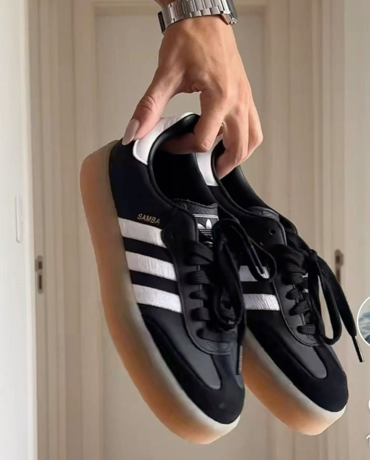 Adidas Originals Samba Lace-Up Sneakers