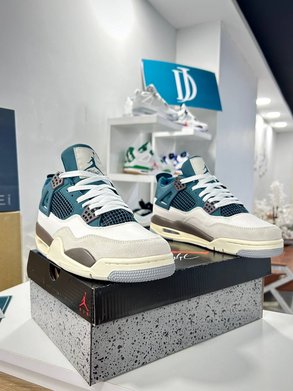 Nike Air Jordan 4 Retro Snorlax