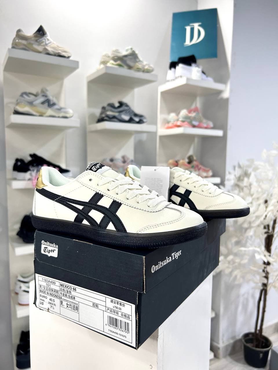 Onitsuka Tiger Tokuten