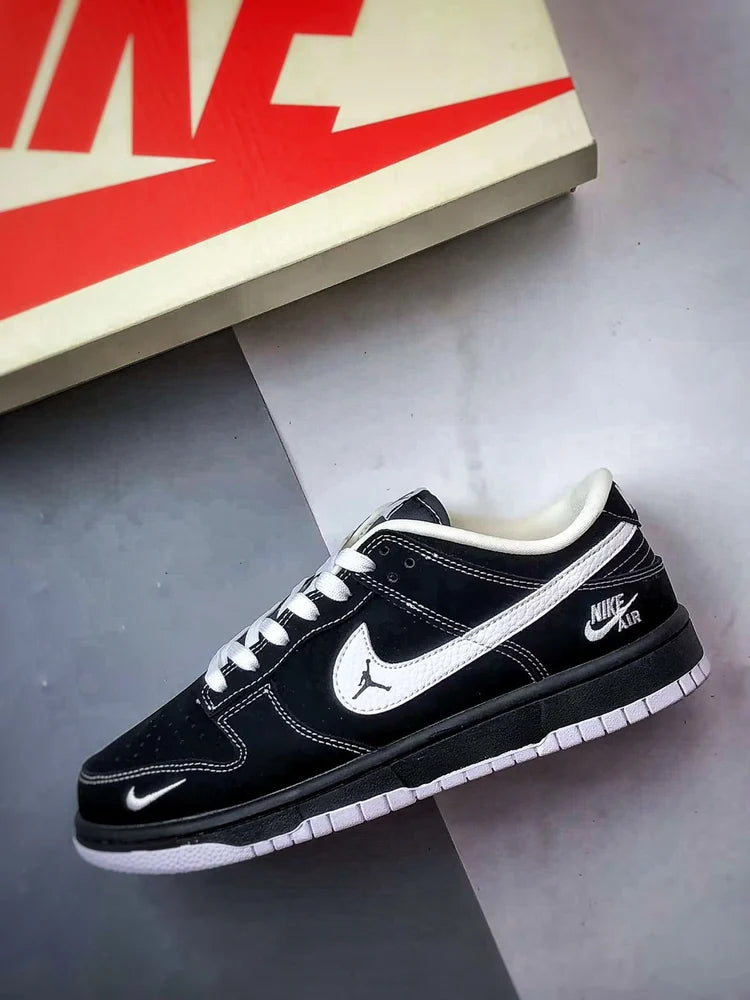 Black Nike Sb Dunk Low